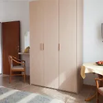 Moderno بيت ضيافة 3*