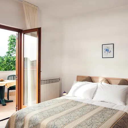Rooms Moderno