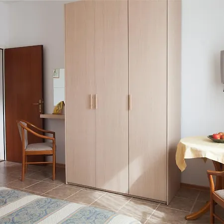 Moderno Affittacamere 3*